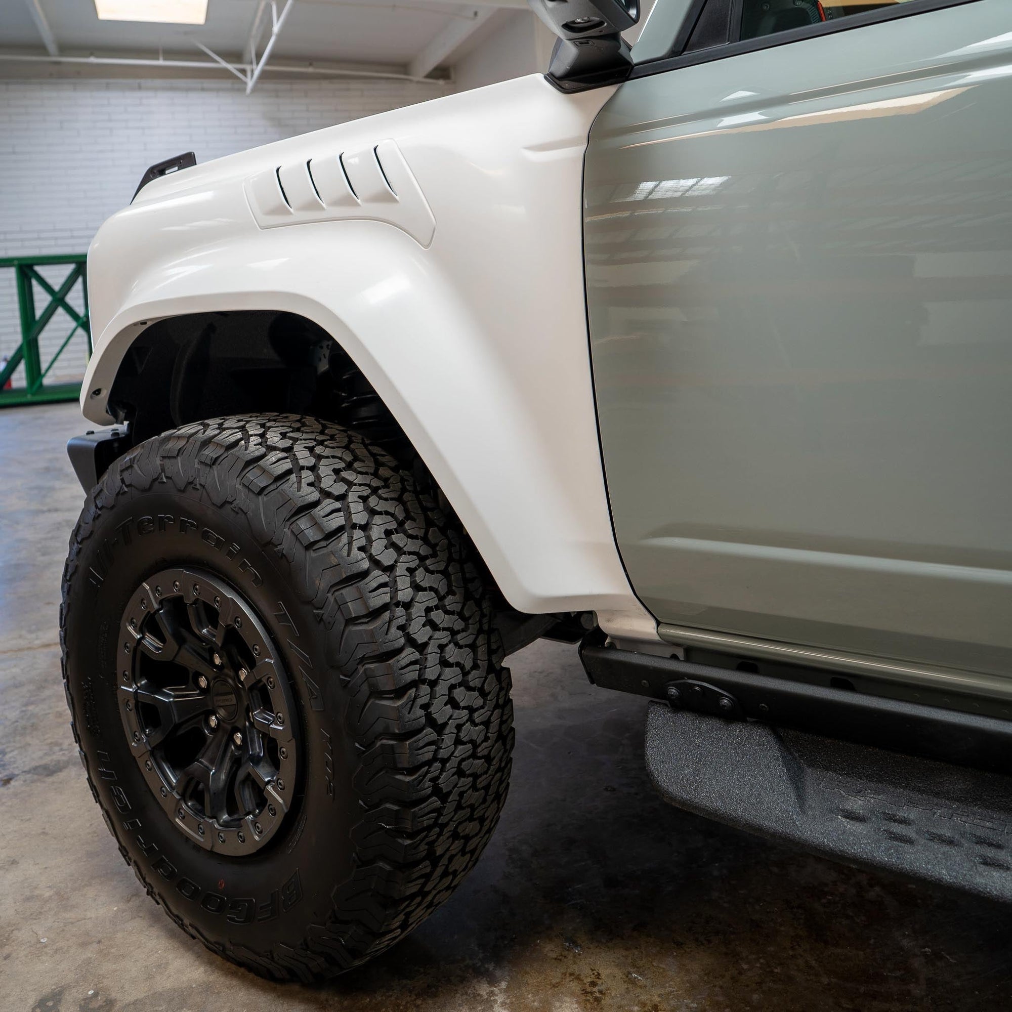 Silver Raptor Fenders Adv Fiberglass Bronco Fenders at Robin Walker blog